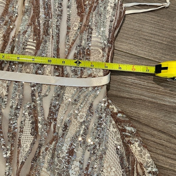 Lucci Lu 28016 Formal Dress in Gold Size 6 - Picture 11 of 14